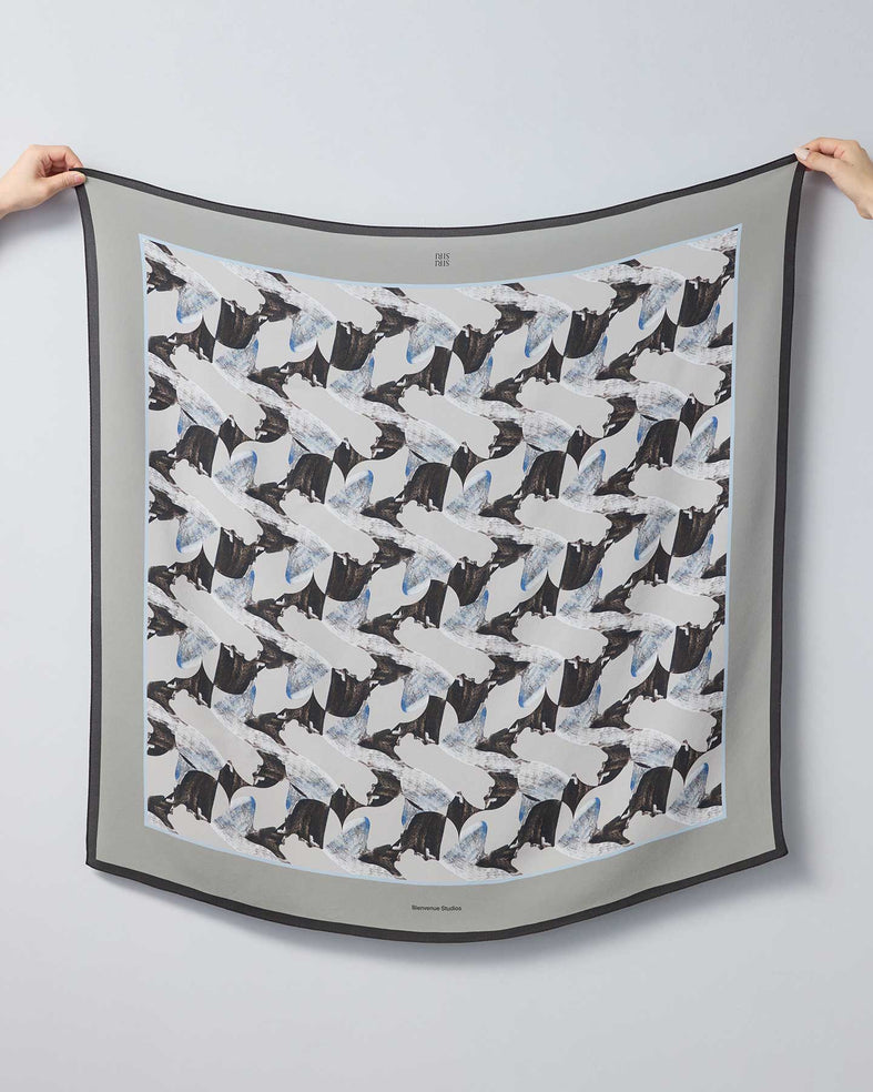 Bienvenue Studios × SIRI SIRI Scarf GENTLE KNIFE