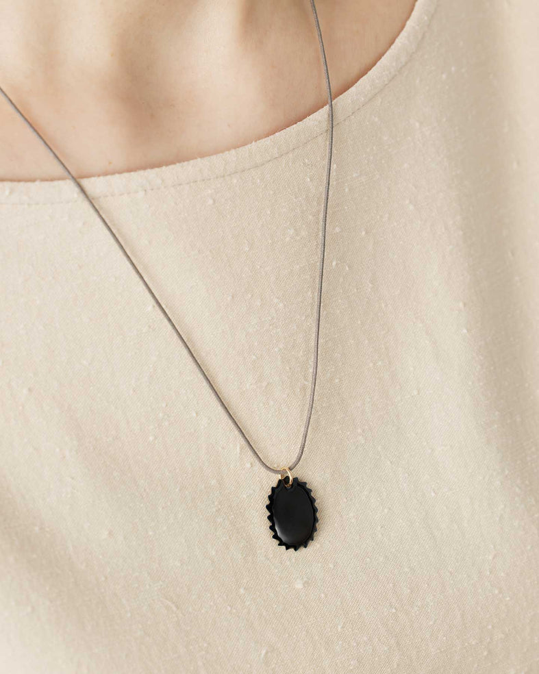 SHIPPŌ Necklace BEAR Black